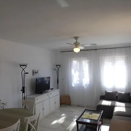 2 Bedroom Apartment *